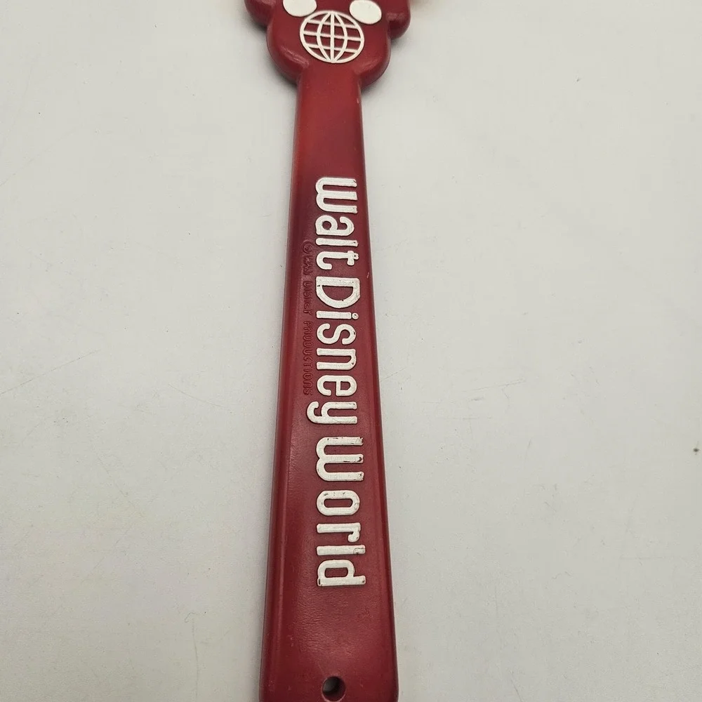 Vintage Walt Disney World Mickey Mouse Back Scratcher Souvenir‎ Plastic Taiwan